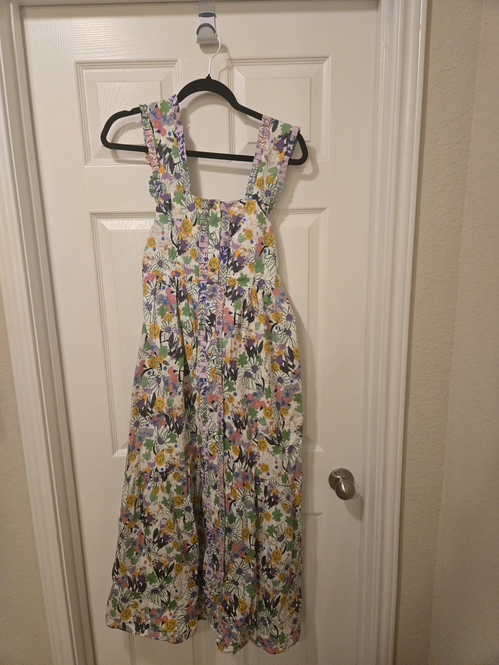 Sleeveless Floral Maxi Sundress in White Multi